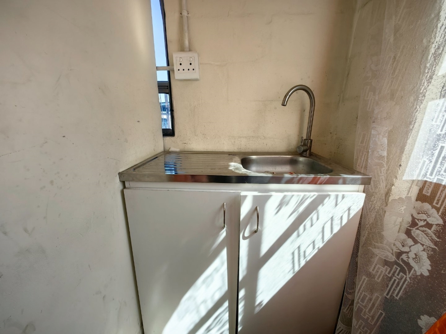 3 Bedroom Property for Sale in Roosendal Western Cape